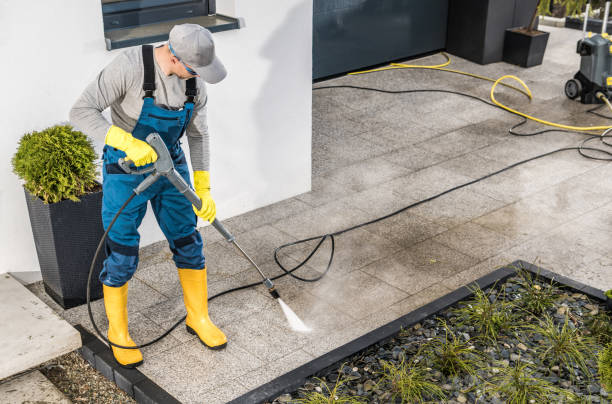 Best Commercial Pressure Washing  in Metamora, IL